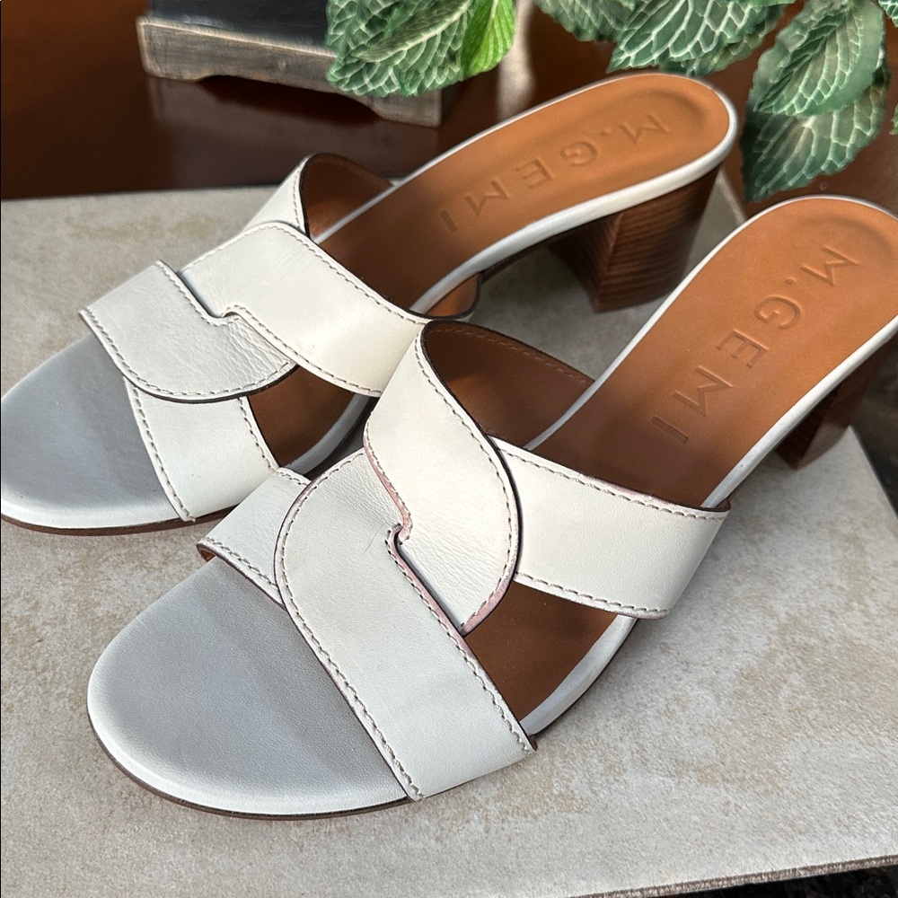 M. Gemi Cream/Off White Leather Slide Sandals Size 42 See Details on Size